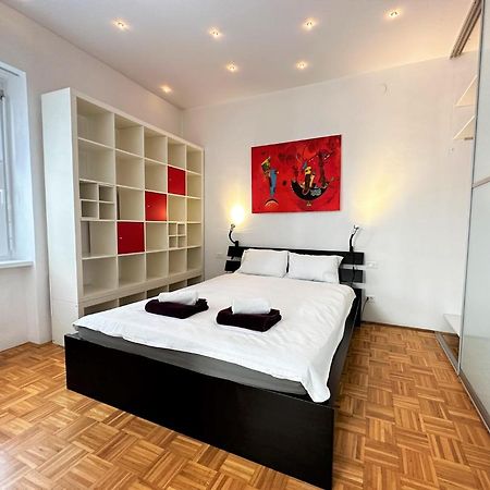 לובליאנה Charming Starry Night Apartment מראה חיצוני תמונה