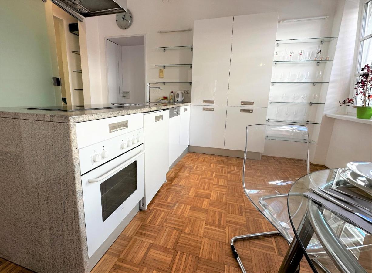 לובליאנה Charming Starry Night Apartment מראה חיצוני תמונה